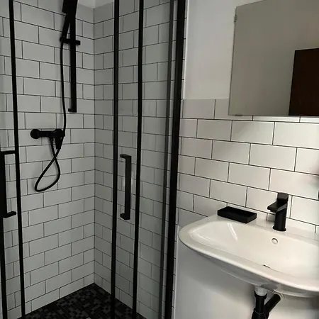 Konukevi Barbara And