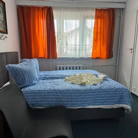 Barbara And Konukevi Jastrzębia Góra