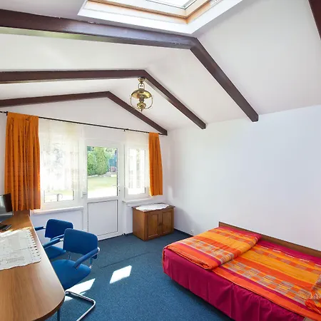 Barbara And Konukevi