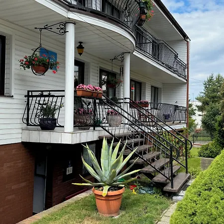 Konukevi Barbara And 3*