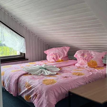 Konukevi Barbara And