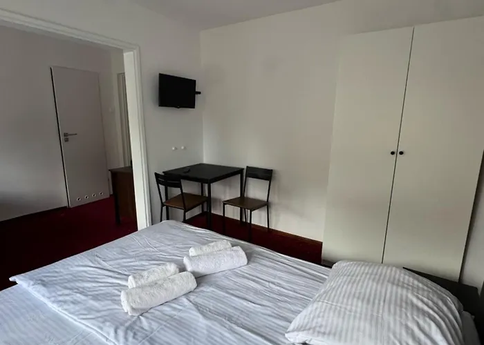 Barbara And Jastrzębia Góra